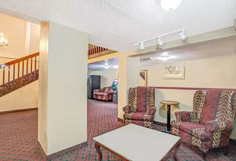 هتل Knights Inn Memphis