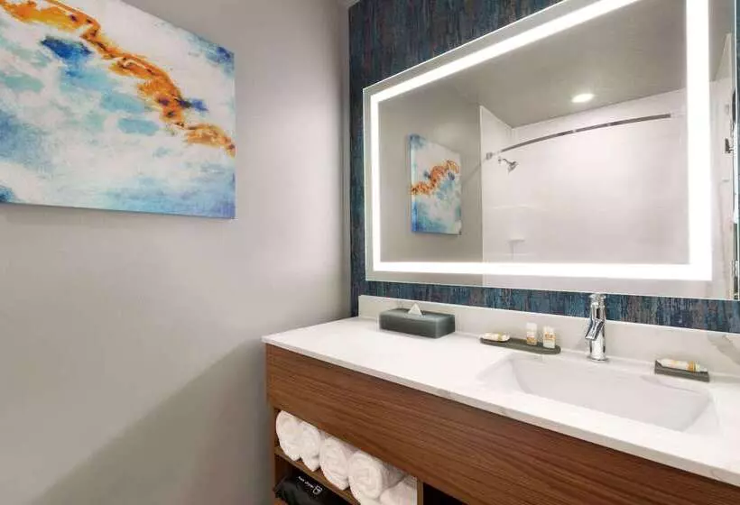 هتل La Quinta Inn & Suites By Wyndham Springfield