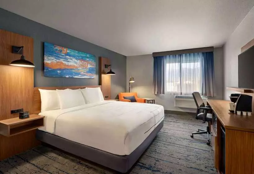 هتل La Quinta Inn & Suites By Wyndham Springfield