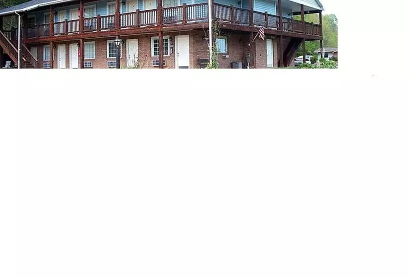 The Roscoe Boutique Motel