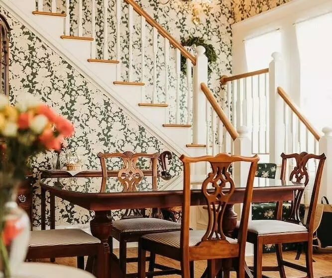 酒店 The Rochester Inn