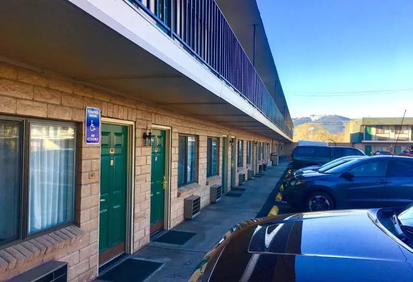 Мотель River Inn