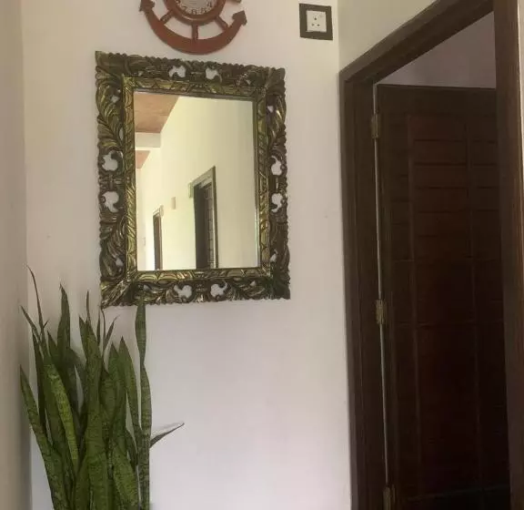 Retkeilymaja Ruwan Villa Ahangama