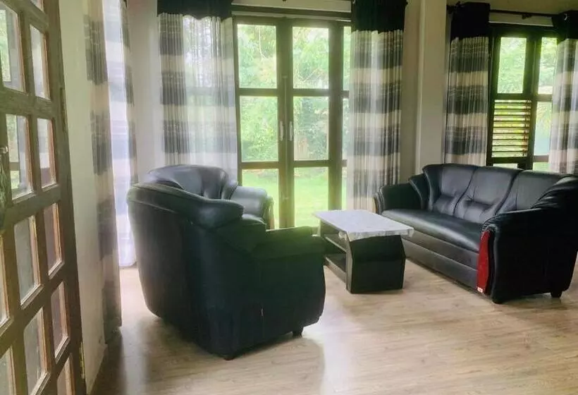 Retkeilymaja Ruwan Villa Ahangama