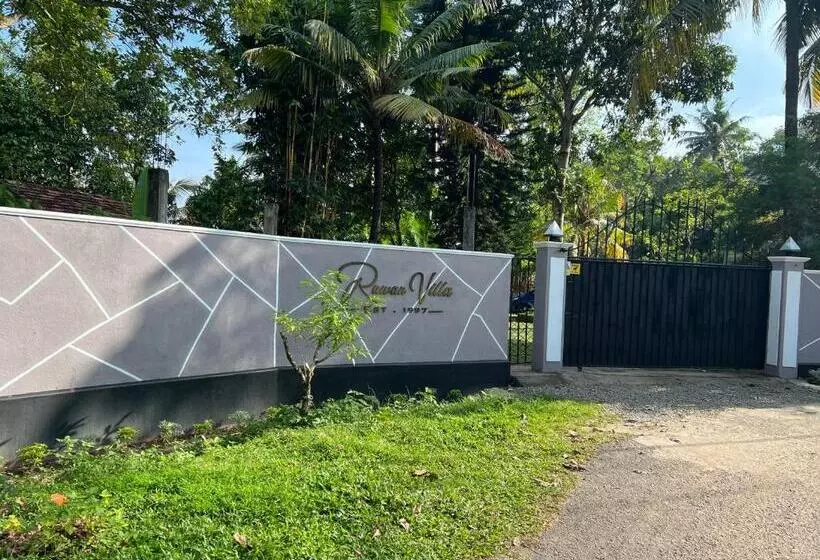 Retkeilymaja Ruwan Villa Ahangama