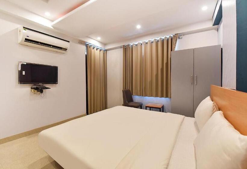 Fabhotel Rushank Palace