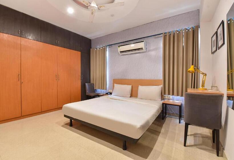 Fabhotel Rushank Palace