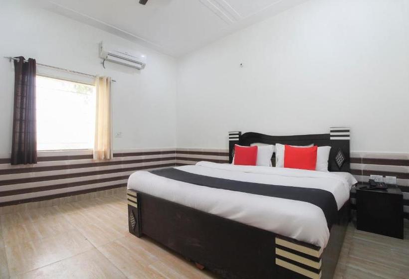 호텔 Capital O 63168 Jn Plaza  & Restaurant