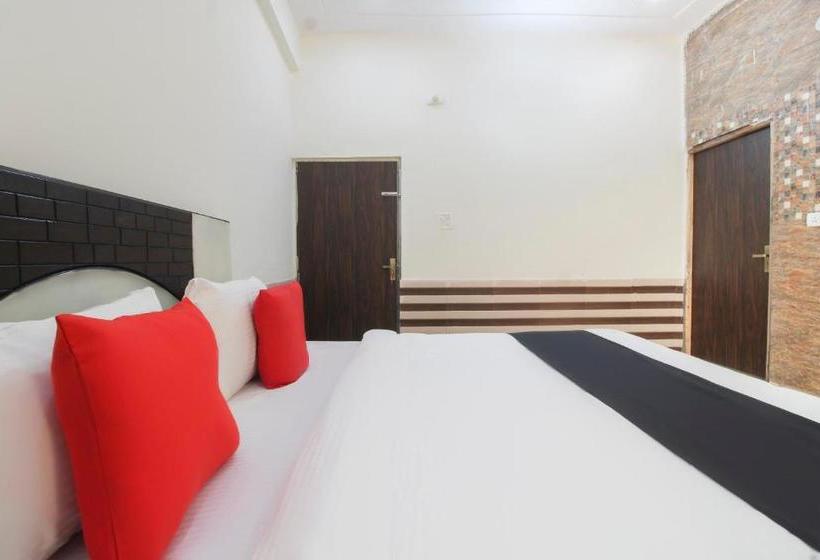 호텔 Capital O 63168 Jn Plaza  & Restaurant