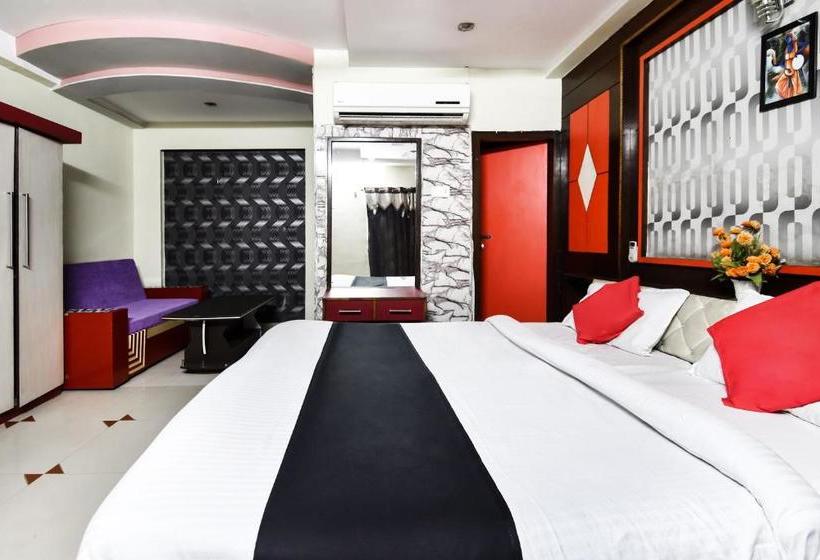 בית מלון כפרי Capital O 66373 Hb Inn