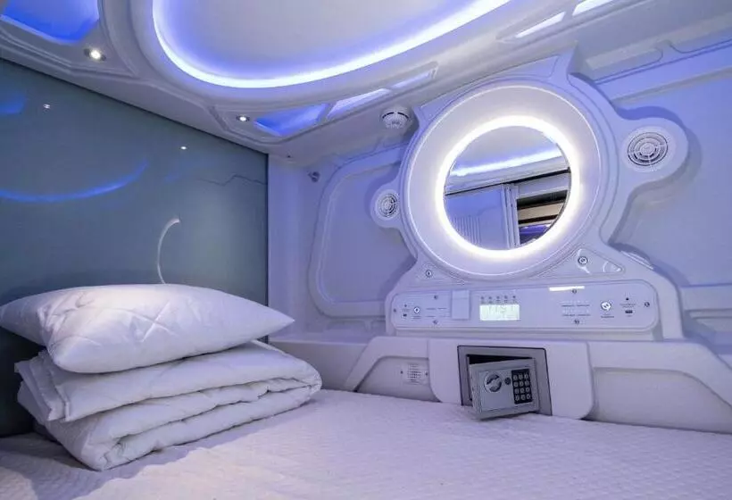 هتل کپسول Capsule Hostels Tallinn