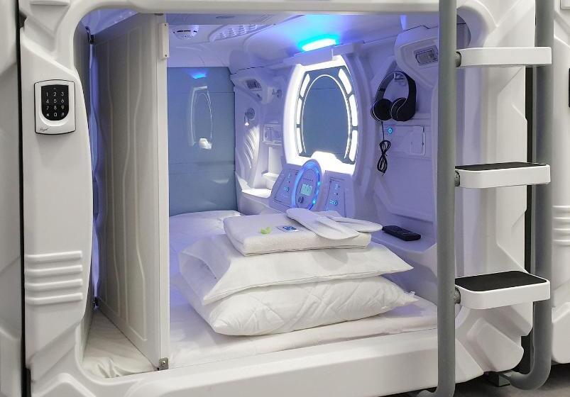 هتل کپسول Capsule Hostels Tallinn