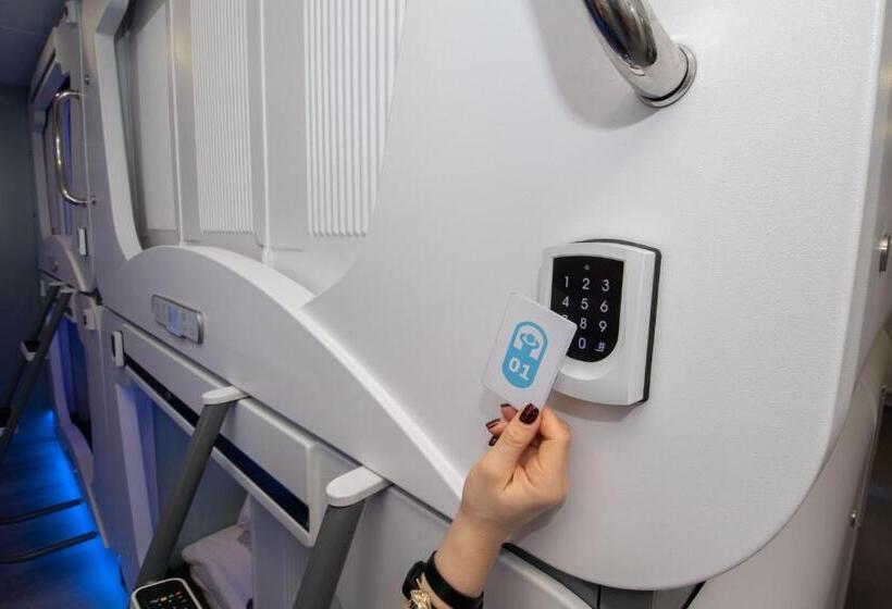 هتل کپسول Capsule Hostels Tallinn