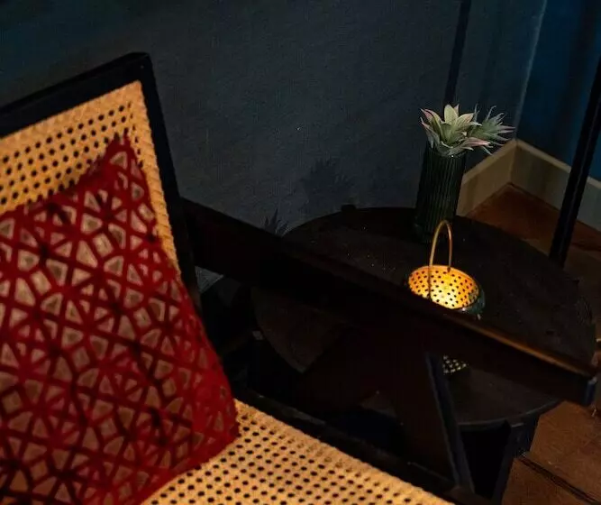 هتل Mai Amsterdam