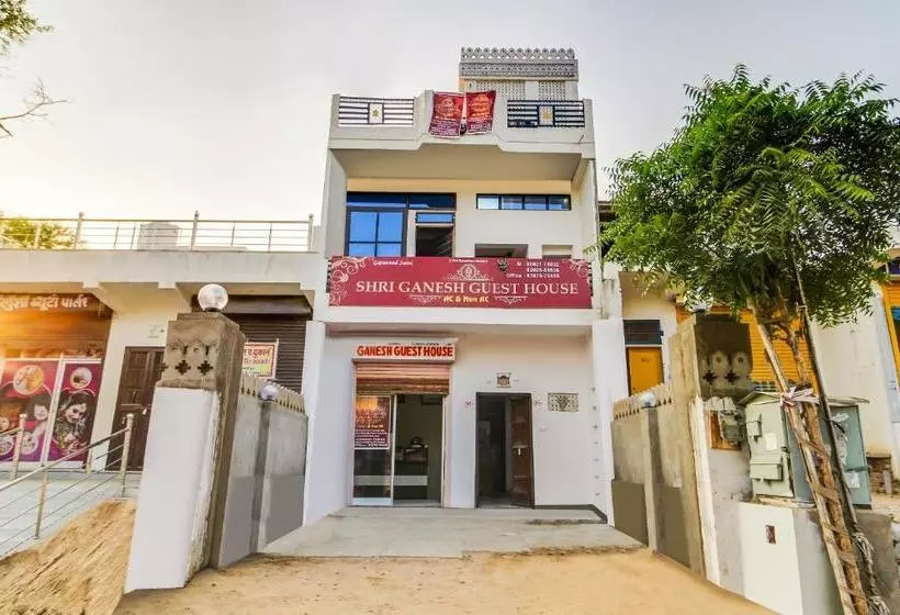 هتل Spot On 62490 Shri Ganesh Guest House