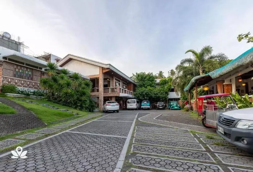 هتل Zen Rooms Casa Lorenzo Legazpi