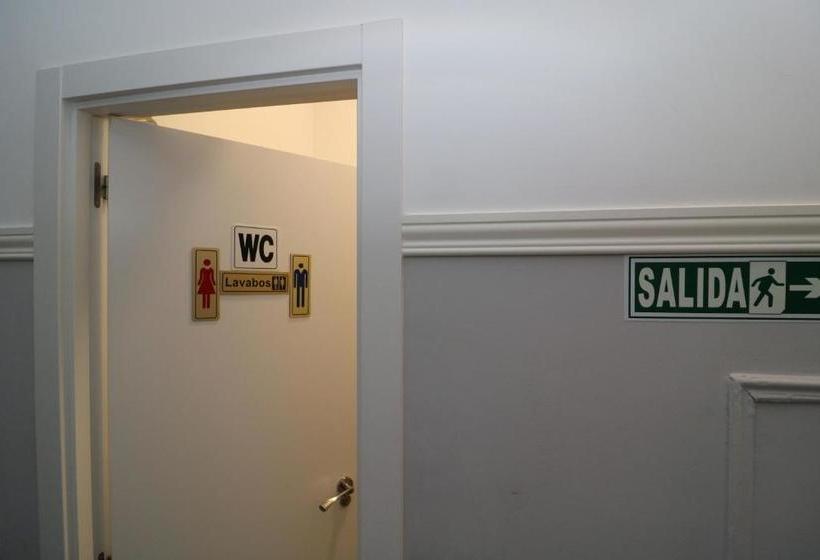 هاستل Madrid Fashion Hostal