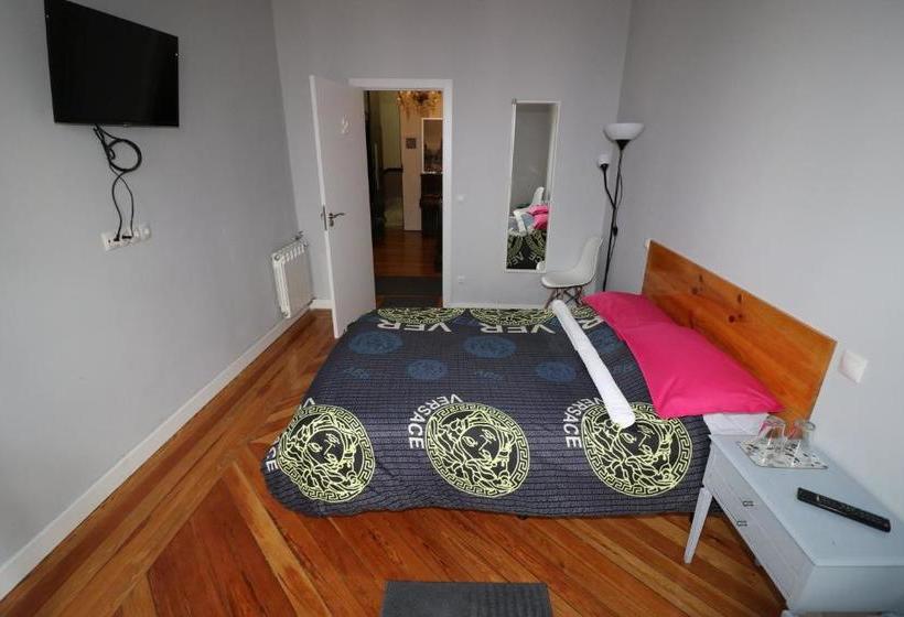 هاستل Madrid Fashion Hostal