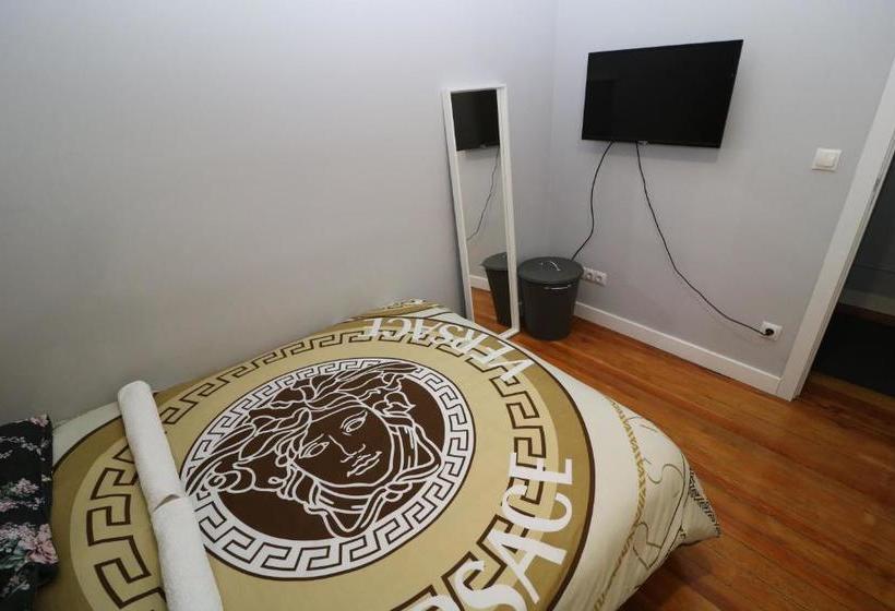 هاستل Madrid Fashion Hostal