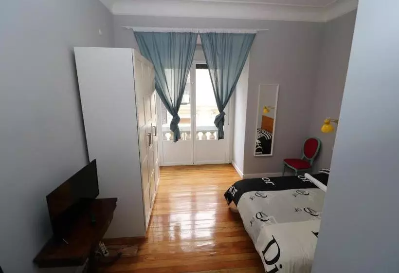 هاستل Madrid Fashion Hostal