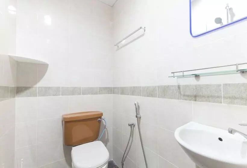 Hotelli Oyo 873 Bamboo Inn