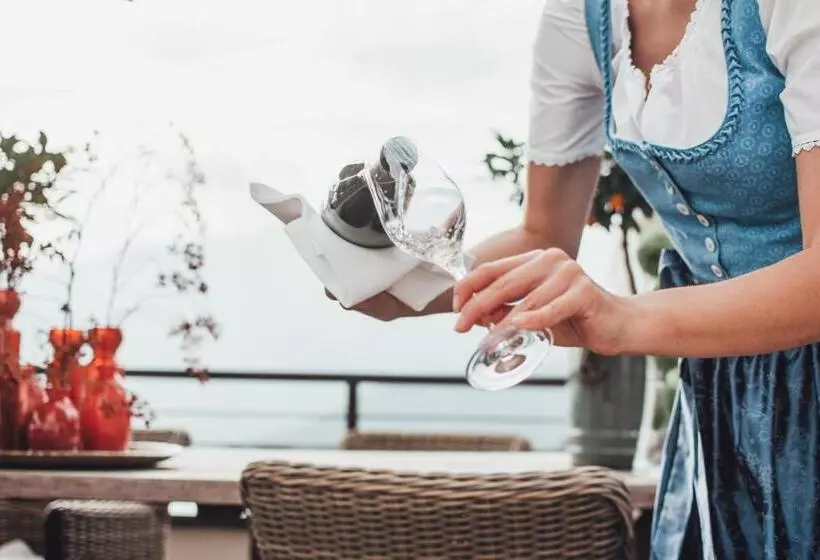 ホテル Schönblick