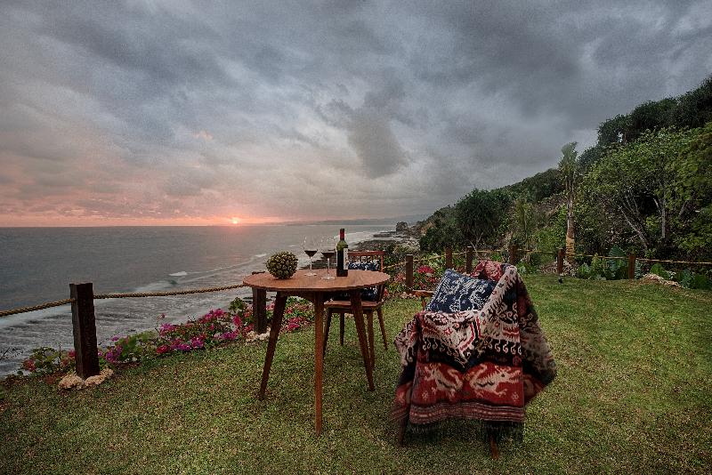 酒店 Lelewatu Resort Sumba