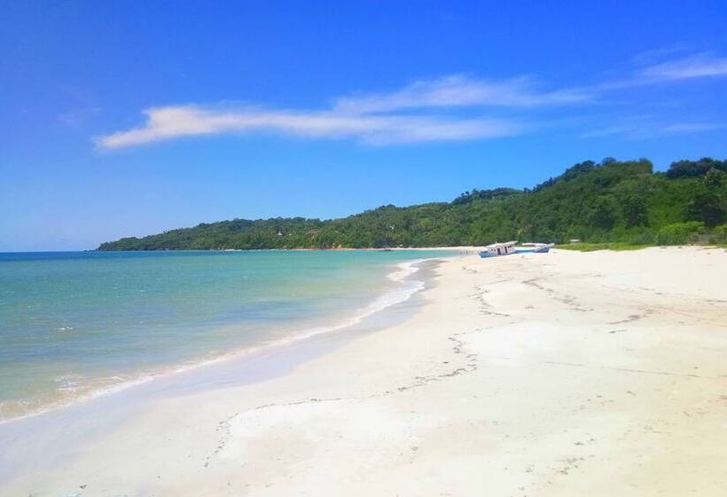 酒店 Lelewatu Resort Sumba