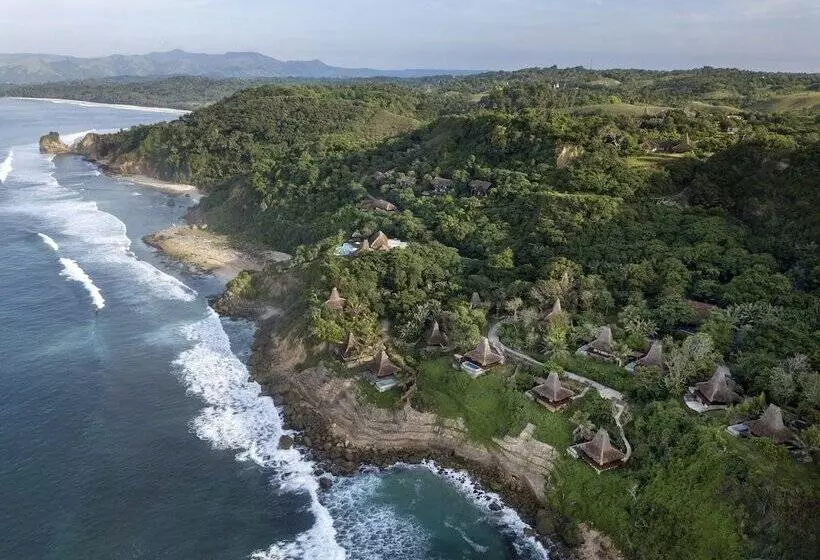 Hotelli Lelewatu Resort Sumba