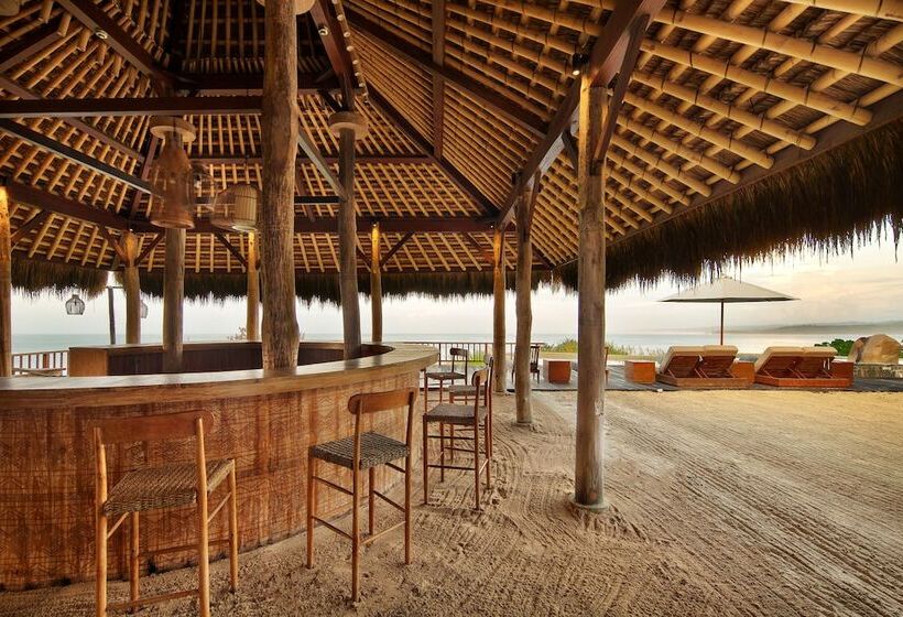 酒店 Lelewatu Resort Sumba