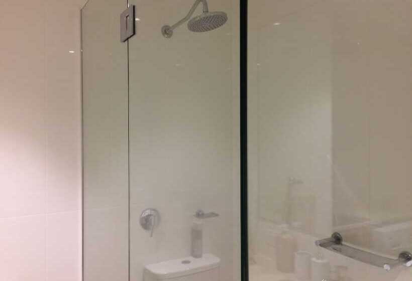 Tasha S Apartments On Warwick