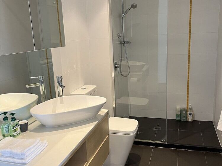 Tasha S Apartments On Warwick