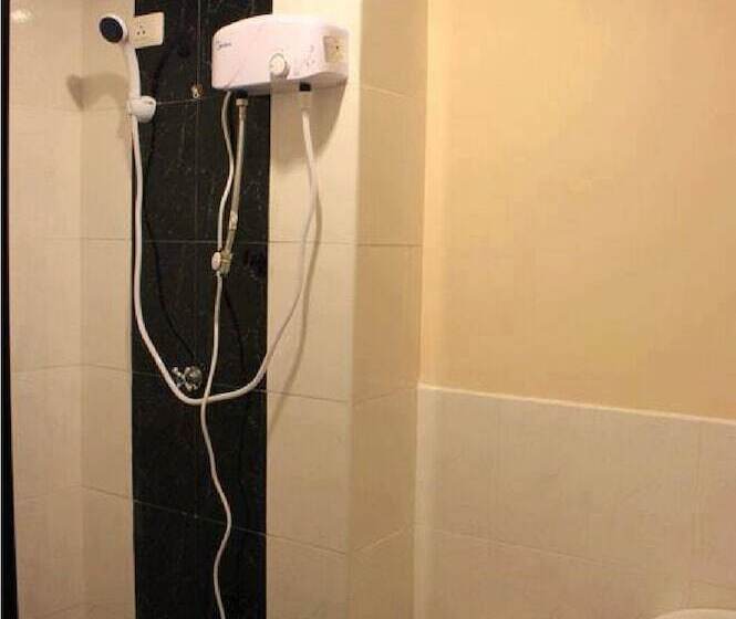 2f6 Wharton Bldg North Cambridge Condo