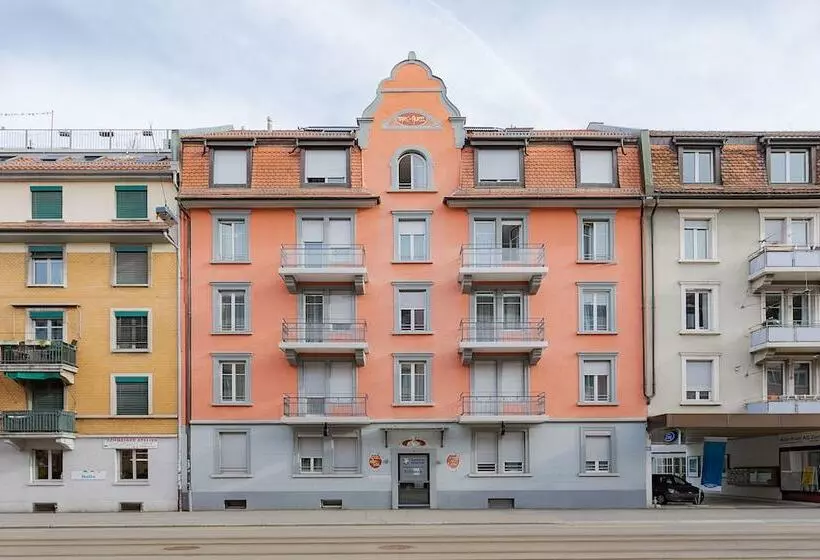 هتل Apartments Swiss Star Marc Aurel