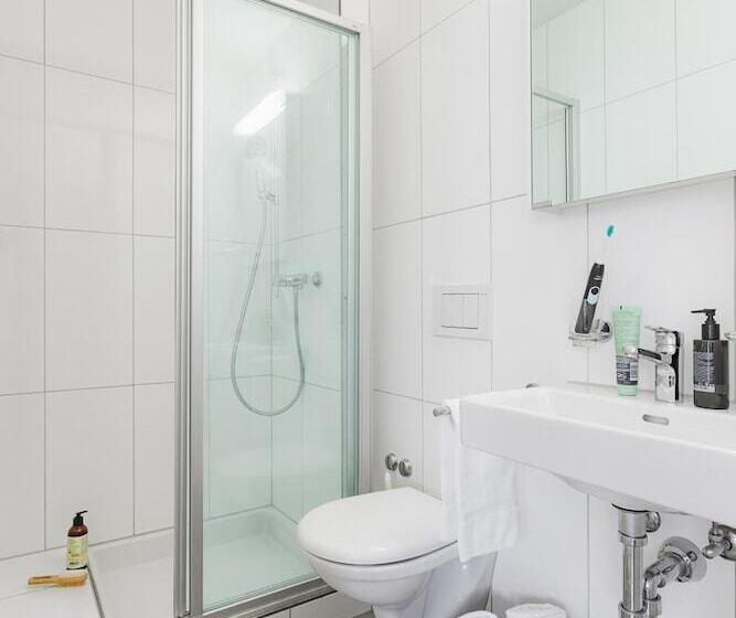 هتل Apartments Swiss Star Marc Aurel