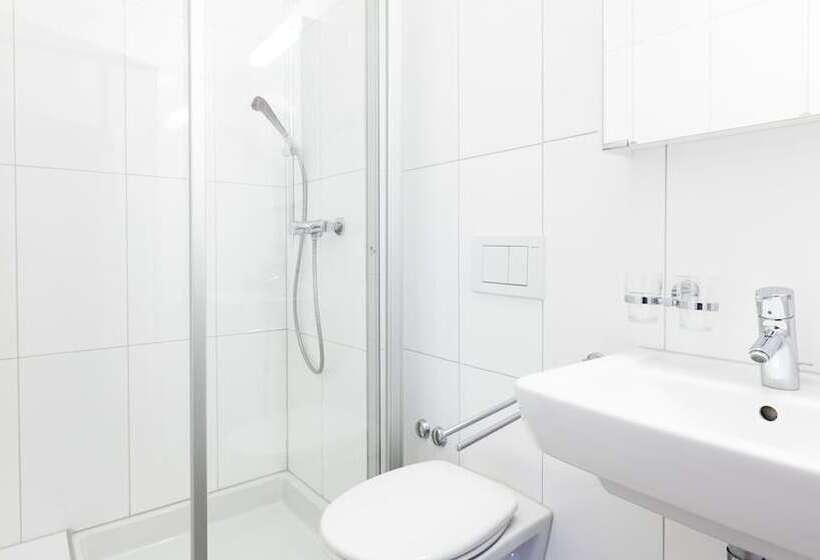 هتل Apartments Swiss Star Marc Aurel