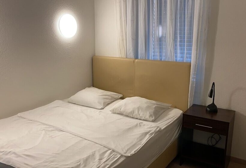 هتل Apartments Swiss Star Marc Aurel