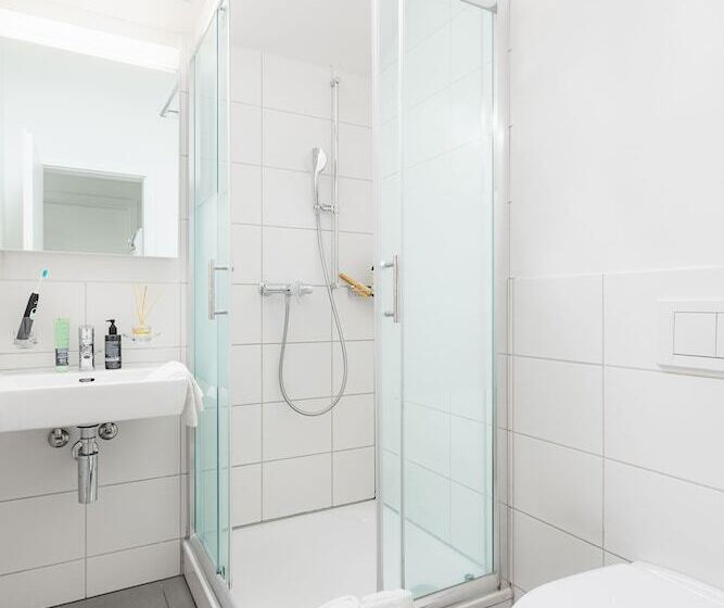 هتل Apartments Swiss Star Marc Aurel