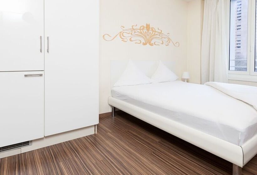 هتل Apartments Swiss Star Marc Aurel