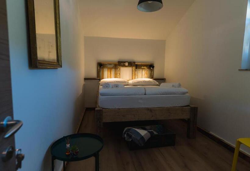 Albergo Diffuso Antagonisti