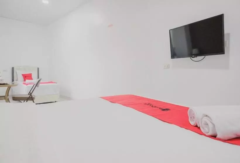 ペンション Reddoorz Syariah Near Transmart Lampung