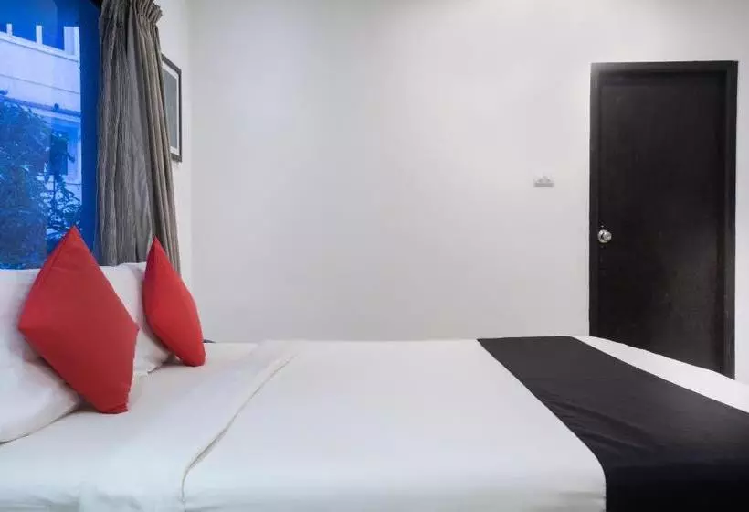 ホテル Capital O 67373 Bhagayam Suites