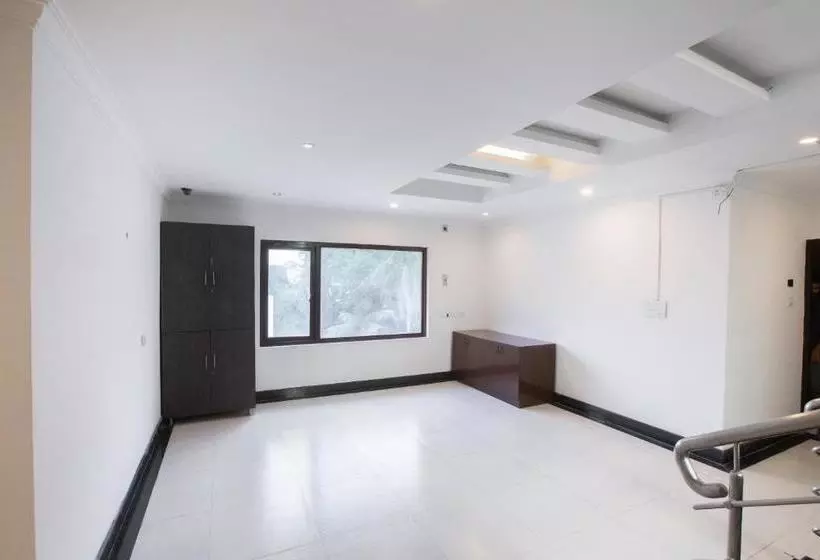 ホテル Capital O 67373 Bhagayam Suites