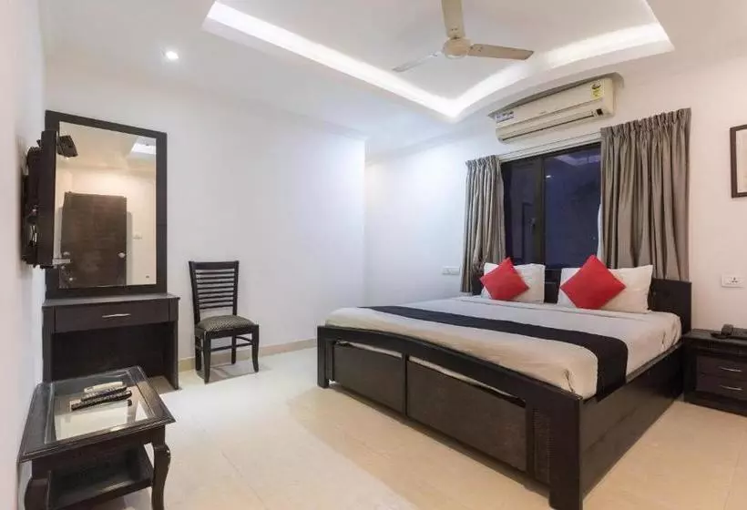 ホテル Capital O 67373 Bhagayam Suites