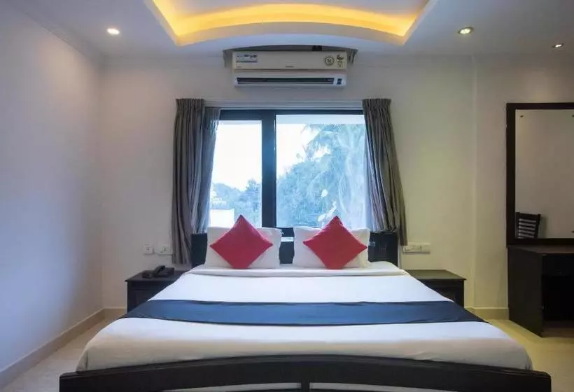 ホテル Capital O 67373 Bhagayam Suites