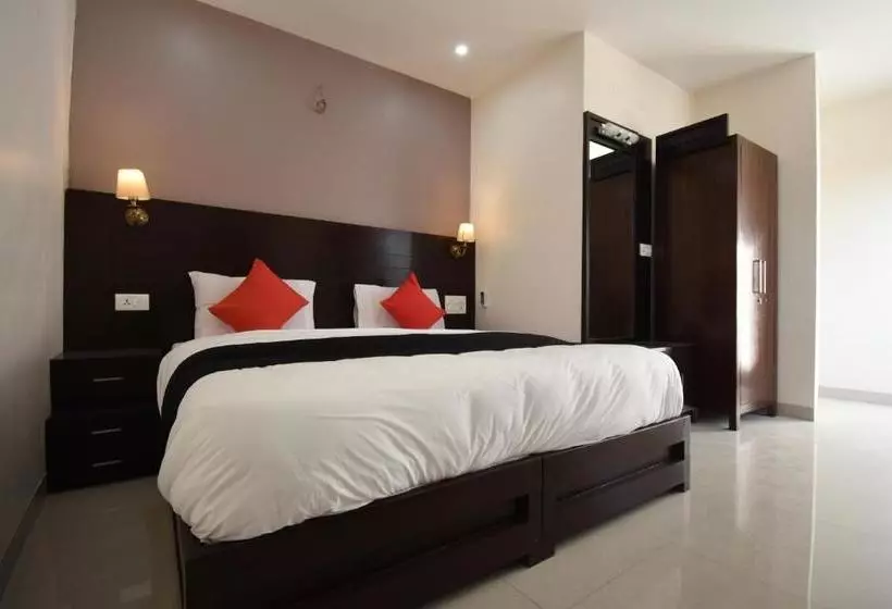 ホテル Parjaat Residency