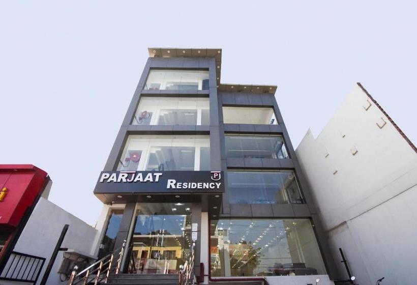 Hotel Parjaat Residency