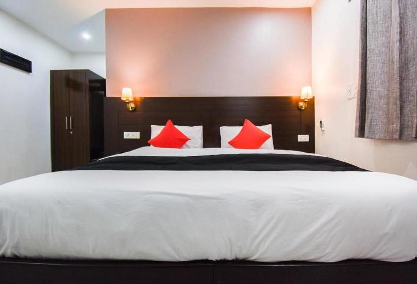 Hotel Parjaat Residency