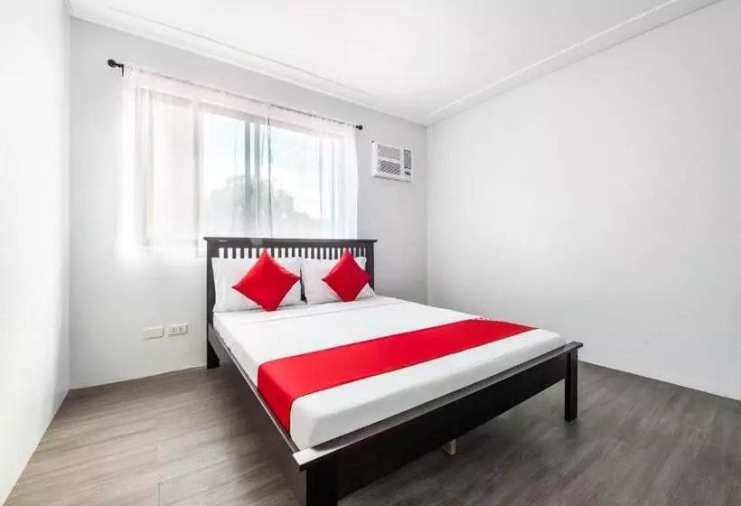 Hotelli Oyo 507 Terran Suites