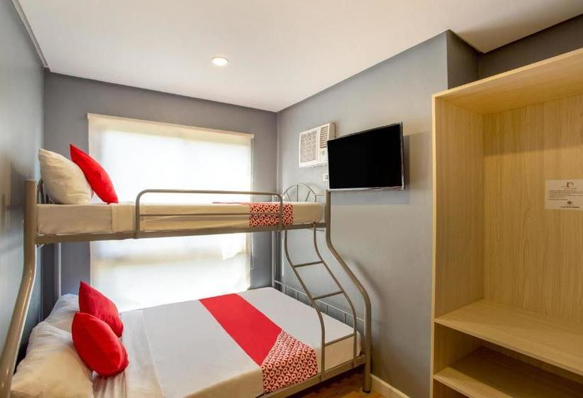 ホテル Oyo 521 Bacaca Suites